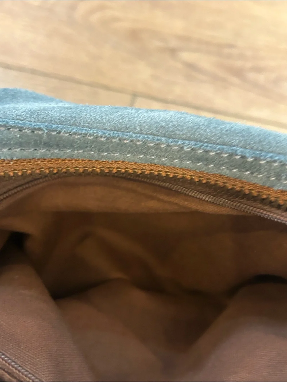 Fossil Long Live Vintage Blue Suede Leather Crossbody Shoulder Bag Key Charm